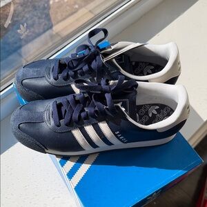 Adidas Men's Dark Blue and White Samoa Sneakers